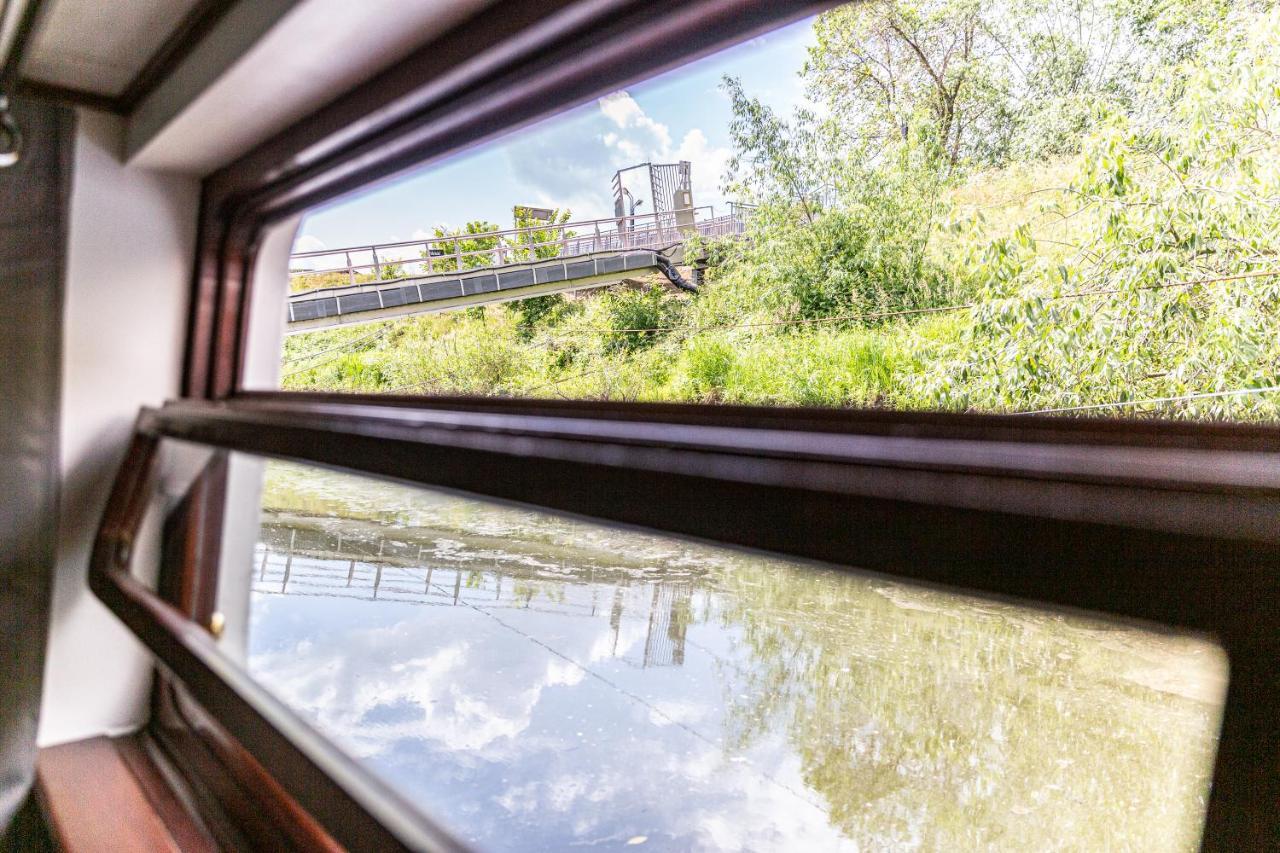 Schiffsherberge Poeppelmann Dresden Buitenkant foto